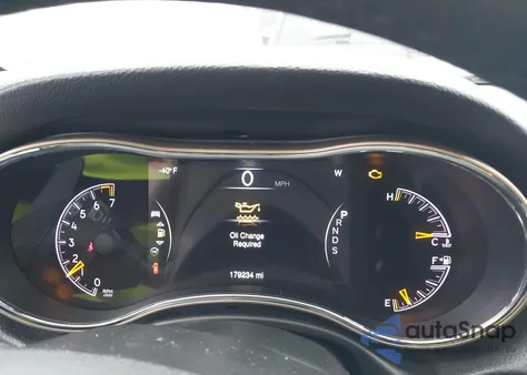 2014 Jeep Grand Cherokee Laredo z USA, uszkodzony, nr VIN 1C4RJFAG0EC104450